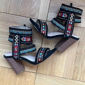 Embroidered Sandals Size 5 1/2